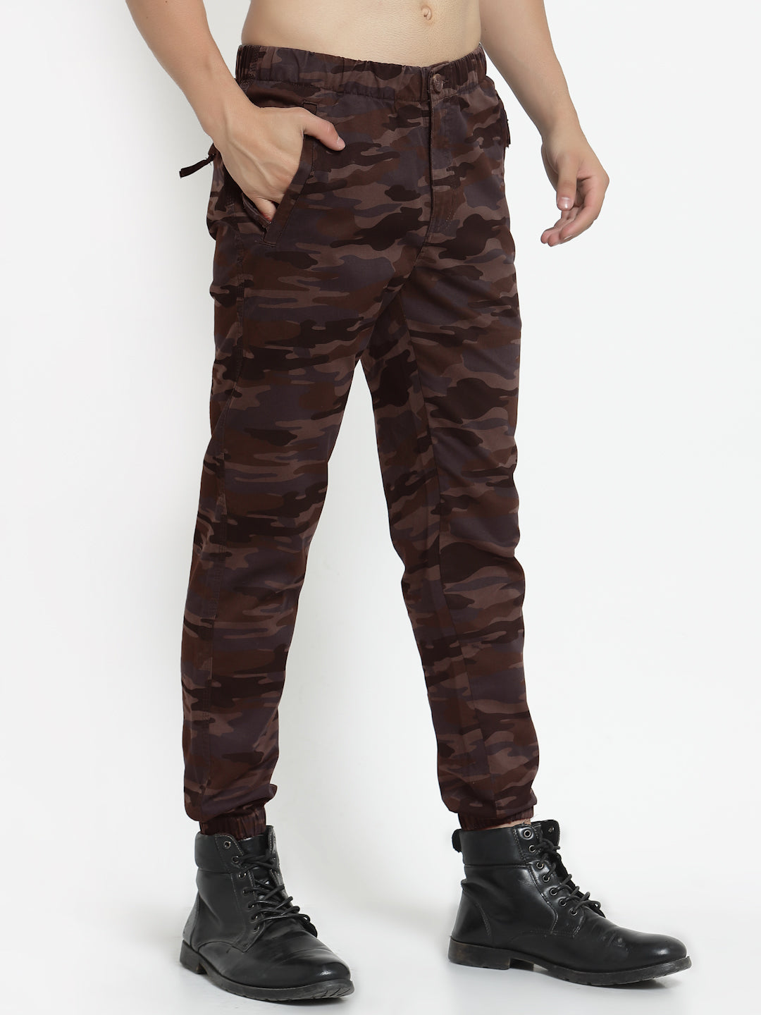 BREEZY JOGGER PANTS MOSCOW
