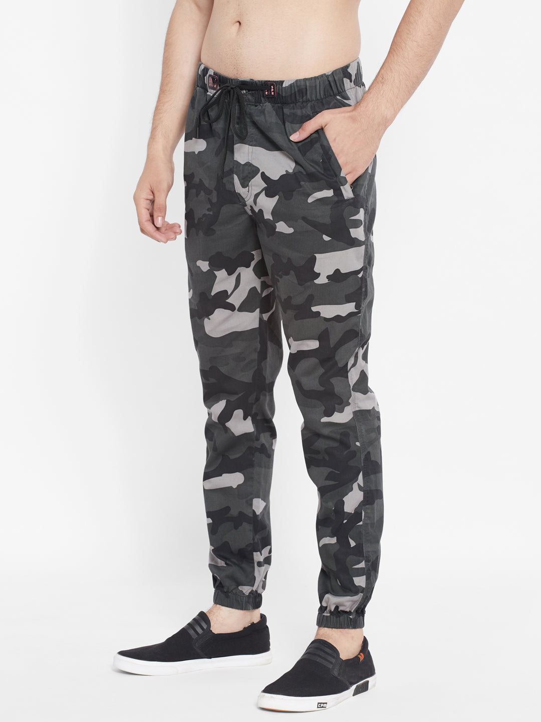 BREEZY JOGGER PANTS MADRID