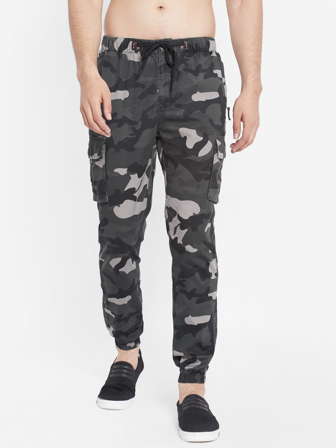 CAMOUFLAGE CARGO JOGGERS